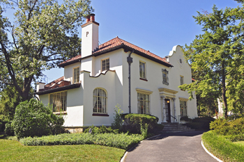 Despite Downturn, High-End Real Estate Holding Up Quite Well Despite Downturn, High-End Real Estate Holding Up Quite Well