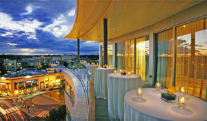 Sidebar: On Cloud Nine Over Dupont Circle Sidebar: On Cloud Nine Over Dupont Circle