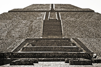 Ancient Ruins of the Americas Seen in Ethereal New Light Ancient Ruins of the Americas Seen in Ethereal New Light