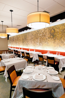 dining.elisir.tables.story