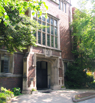 International Student House Offers Roof and Relationships International Student House Offers Roof and Relationships