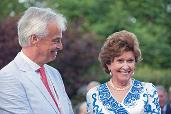 Dutch Envoy’s Texas Bride Is All Business, Bliss and Charm Dutch Envoy’s Texas Bride Is All Business, Bliss and Charm