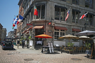 c2.montreal.corner.story