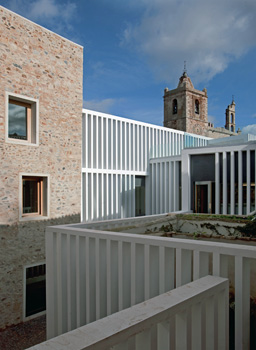 b4.cityscapes.chateaux.spain.story