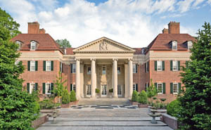 New Book Chronicles Illustrious British Residence New Book Chronicles Illustrious British Residence