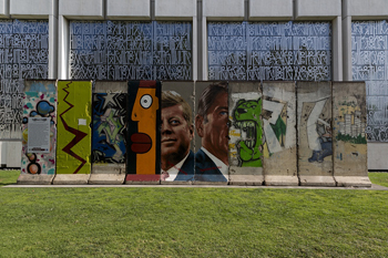 Goethe’s ‘Wall in Our Heads’ Reflects on Berlin, 25 Years Later Goethe’s ‘Wall in Our Heads’ Reflects on Berlin, 25 Years Later