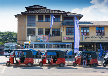 a4.sri.lanka.tuk.tuk.tangalle.story