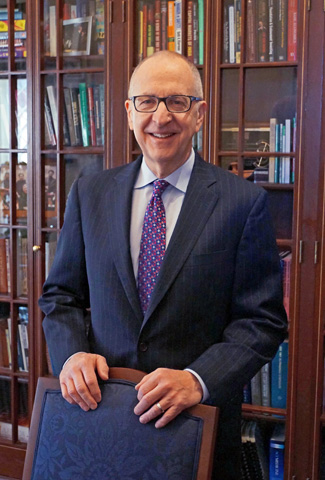 Smithsonian Secretary Touts Institution’s International Reach Smithsonian Secretary Touts Institution’s International Reach